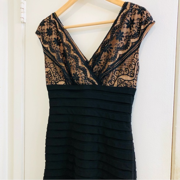 Adrianna Papell Layered Lacey Midi Cocktail Dress. 1/2 Zip Nude/Black Size 4. - Picture 8 of 15